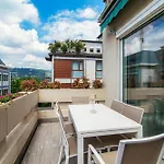 Lp Luxury - Downtown * Como
